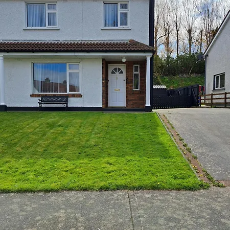 Lochview House - 3 Bed * Buncrana