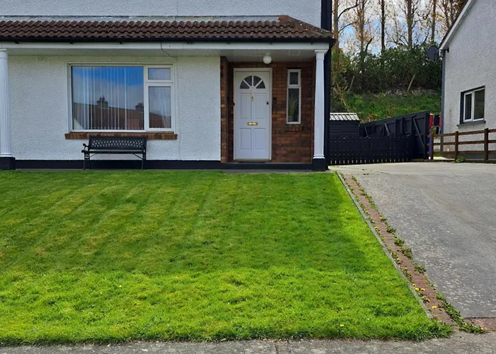 Lochview House - 3 Bed * Buncrana
